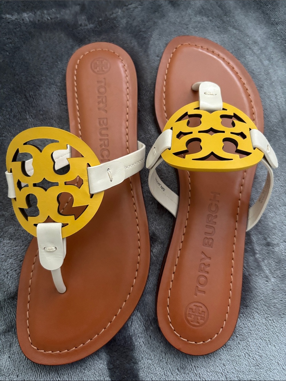 Brand New ToryBurch White Leather Sandals with Yellow Logo Medallion